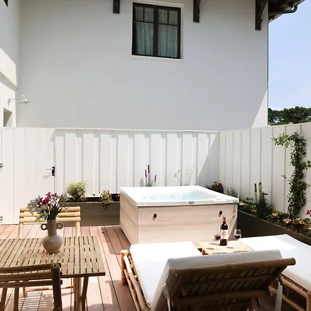 Residence Les Suites Pereire Arcachon Exterior photo
